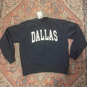 Brandy Melville Dallas crewneck !